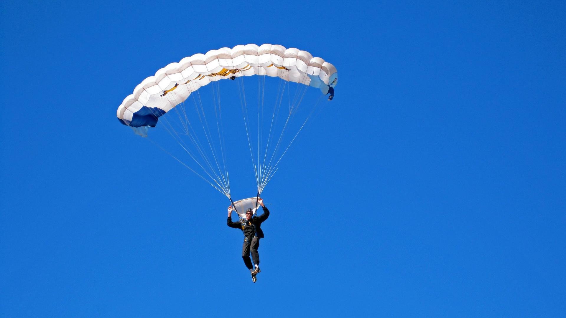 世界青年垒球锦标赛中国队屡获佳绩，垒球世界纪录男子