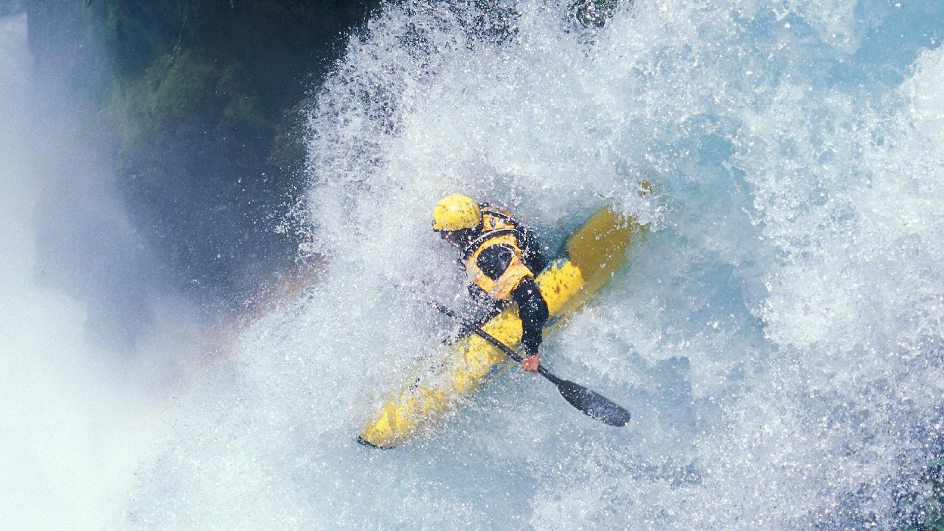 世界青年滑雪锦标赛中国队表现优异，滑雪比赛青年组年龄段